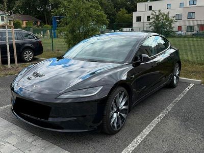 Begagnad Tesla Model 3 Long Range AWD 366 kW (498 HK) 2024 Svart Sedan