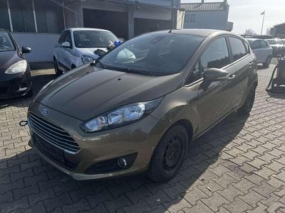 Gebraucht Ford Fiesta SYNC Edition 101 PS (74 kW) 2014 Castanobraun metallic Kleinwagen
