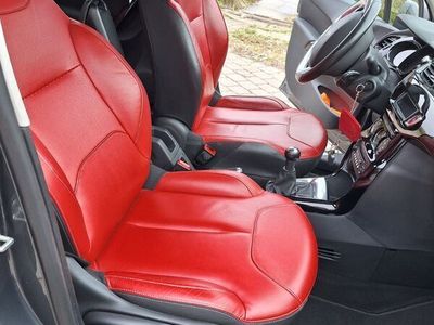 gebraucht Citroën C3 2015 günstig abzugeben - Red Block (u.a. rote Sitze)