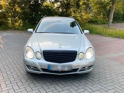 Mercedes E200