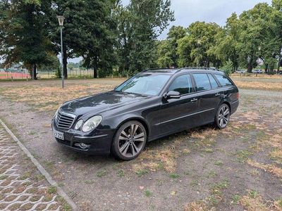 Mercedes E320