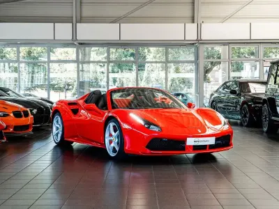 Gebraucht Ferrari 488 669 PS (492 kW) 2017 Rosso scuderia Cabrio
