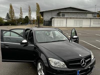 Schwarz Gebraucht 2007 Mercedes C200 Avantgarde Limousine | 7.500 €