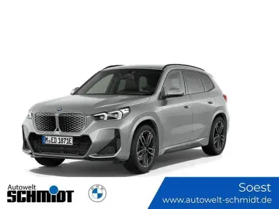 Neu BMW iX1 M Sport 150 kW (204 PS) 2026 Space silber SUV