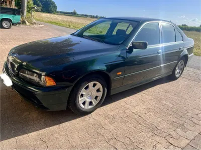Gebraucht BMW 525 160 PS (117 kW) 2001 Grün Limousine