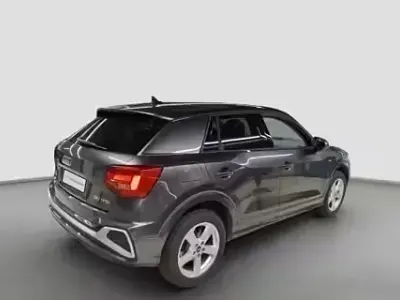 Gebraucht Audi Q2 S-Line 116 PS (85 kW) 2025 Grau SUV