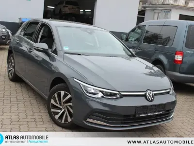 Gebraucht VW Golf VIII Style 204 PS (150 kW) 2022 Grau Limousine