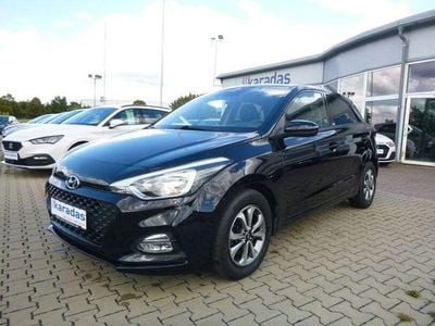Gebraucht Hyundai i20 YES! 101 PS (74 kW) 2020 Schwarz Limousine
