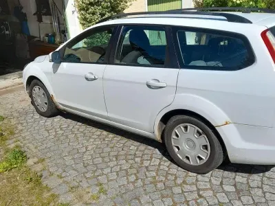 Gebraucht Ford Focus Style 125 PS (91 kW) 2009 Weiß Kombi