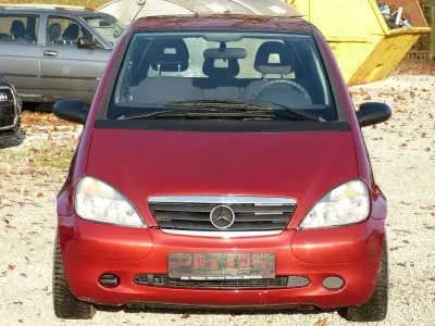 Gebraucht Mercedes A160 Classic 60 PS (44 kW) 2000 Vulkanrot met. Limousine