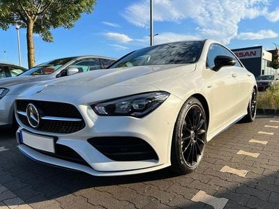 Weiß Gebraucht 2021 Mercedes CLA180 AMG Limousine | 26.550 € (Guter Preis)
