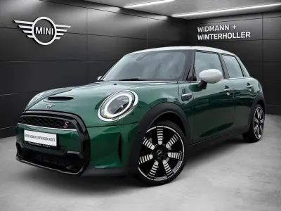Gebraucht Mini Cooper S Classic 178 PS (130 kW) 2022 Grün Kleinwagen