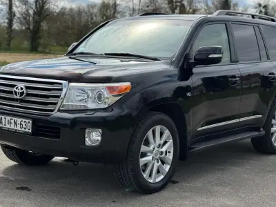 Gebraucht Toyota Land Cruiser V8 Executive 272 PS (200 kW) 2014 SUV