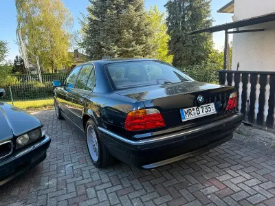Gebraucht BMW 735 238 PS (175 kW) 1996 Blau Limousine
