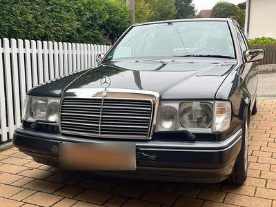 Gebraucht Mercedes E300 220 PS (161 kW) 1989 Schwarz Limousine