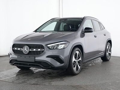 Gebraucht Mercedes GLA200 Advanced 163 PS (119 kW) 2024 Metalliclack mountaingrau SUV