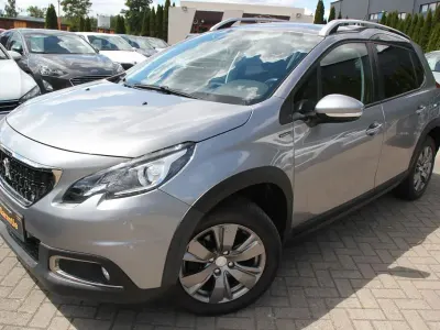 Gebraucht Peugeot 2008 Signature Sky 131 PS (96 kW) 2019 Grau SUV