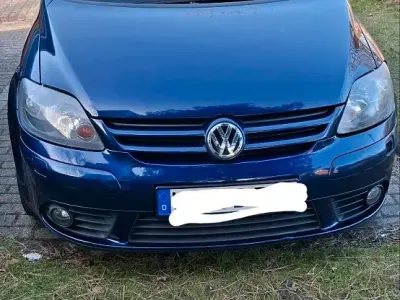 Usata VW Golf V 150 CV (110 kW) 2007 Andere farben Utilitaria