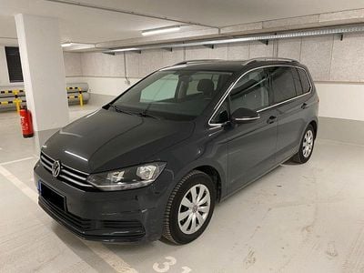 Gebraucht VW Touran Comfortline 150 PS (110 kW) 2021 Grau Van / Kleinbus