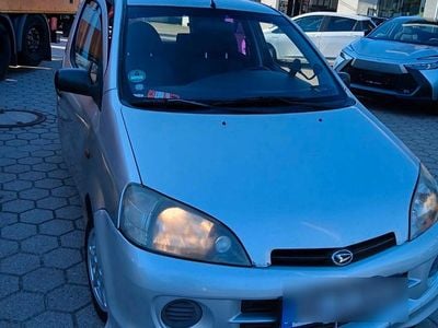 Gebraucht Daihatsu YRV 73 PS (53 kW) 2005 Grau Van / Kleinbus