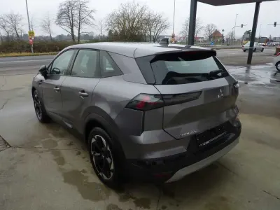 Neu Mitsubishi Grandis Diamant Edition 158 PS (116 kW) 2026 Schwarz SUV