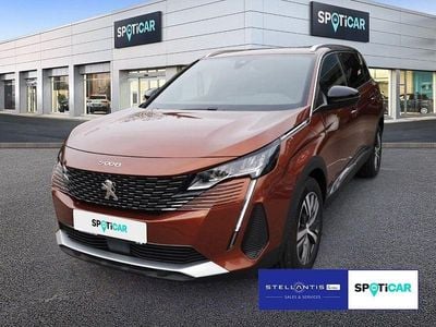 Schwarz Gebraucht 2023 Peugeot 5008 Allure SUV | 23.650 € (Guter Preis)