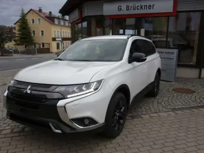 Gebraucht Mitsubishi Outlander Active 150 PS (110 kW) 2019 Andenweiß SUV