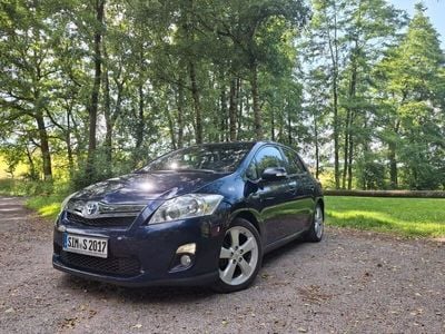 Toyota Auris Hybrid