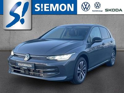 Grau Neu 2026 VW Golf Limousine | 34.895 € (Teuer)
