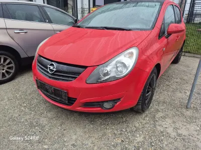 Używany Opel Corsa 59 KM (43 kW) 2010 Czerwony Hatchback