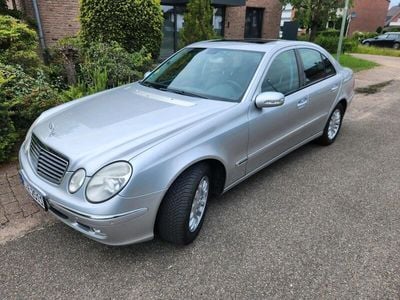 Mercedes E320