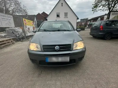 Usata Fiat Punto 70 CV (51 kW) 2005 Grigio Utilitaria