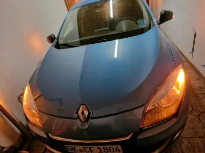 Gebraucht Renault Mégane Coupé 116 PS (85 kW) 2013 Blau Coupé