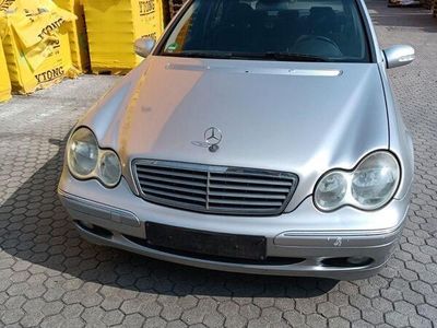 Mercedes C200