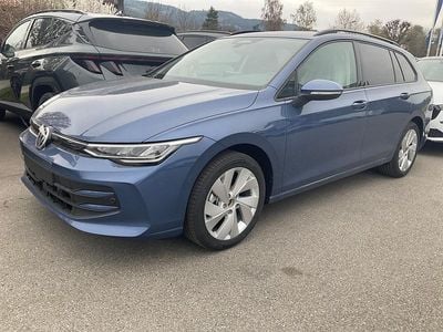 Nouă VW Golf VIII Life 150 CP (110 kW) 2026 Albastru Break