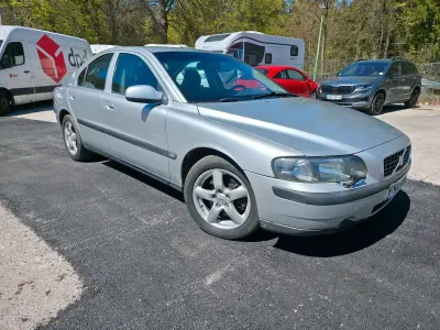 Gebraucht Volvo S60 140 PS (102 kW) 2002 Silber Limousine