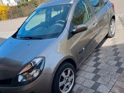 Gebraucht Renault Clio GrandTour 75 PS (55 kW) 2008 Braun Kombi