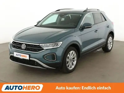 Gebraucht VW T-Roc Life 150 PS (110 kW) 2023 Blau SUV