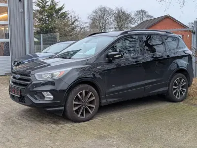 Gebraucht Ford Kuga ST-Line 150 PS (110 kW) 2017 Schwarz SUV