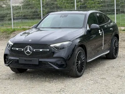 Nowe Mercedes GLC300 Premium Plus 258 KM (189 kW) 2026 Czarny Coupe