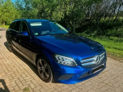 Gebraucht Mercedes C220 194 PS (142 kW) 2020 Blau Kombi