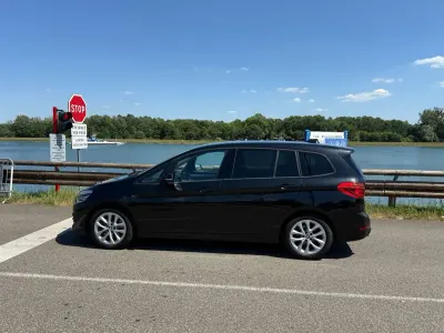 Gebraucht BMW 218 Gran Tourer Sport Line 150 PS (110 kW) 2019 Schwarz Van / Kleinbus