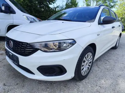 Usado Fiat Tipo Pop 95 CV (69 kW) 2017 Blanco Berlina