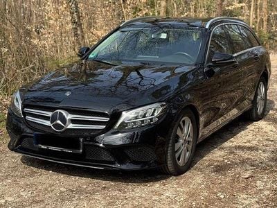 Gebraucht Mercedes C220 194 PS (142 kW) 2019 Schwarz Kombi