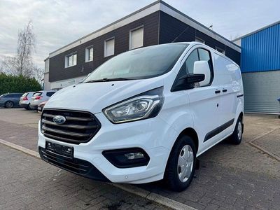 Gebraucht Ford Transit Custom 105 PS (77 kW) 2018 Weiß Van / Kleinbus