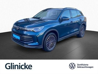 Nightshade blue metallic Gebraucht 2024 VW Tiguan Life SUV | 34.833 € (Fairer Preis)