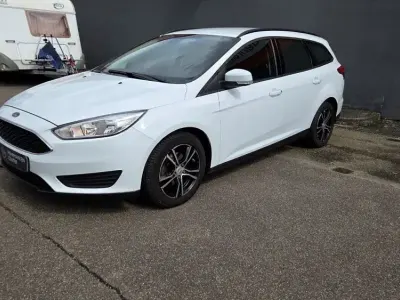 Brugt Ford Focus Trend 125 HK (91 kW) 2017 Hvid Sedan