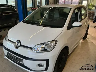 Usata VW up! move up! 65 CV (47 kW) 2021 Bianco Utilitaria