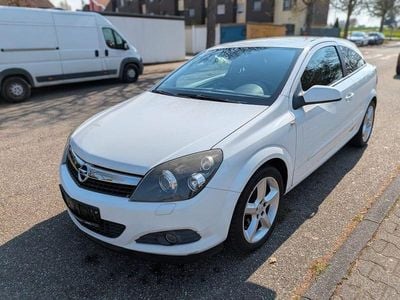 Gebraucht Opel Astra GTC 140 PS (102 kW) 2009 Weiß Limousine