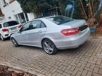 Gebraucht Mercedes E350 231 PS (169 kW) 2009 Silber Limousine